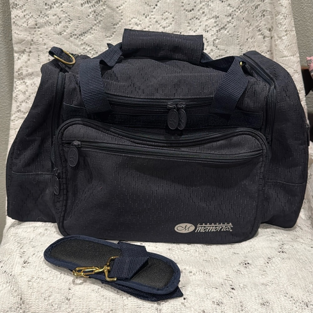 Creative Memories travel tote with shoulder strap